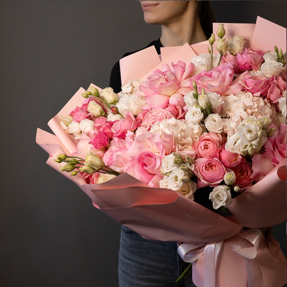 Букет - 131 Шикарный букет с французскими розами