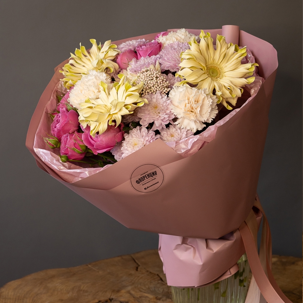 Букет - 128 Яркий сборный букет с герберами