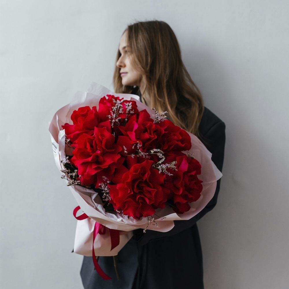 Love is #20 Яркий букет французских роз