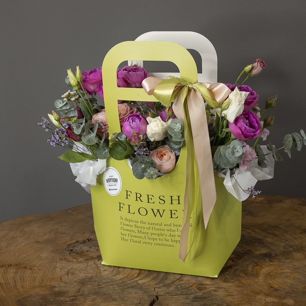 Цветочная композиция в сумочке - 113