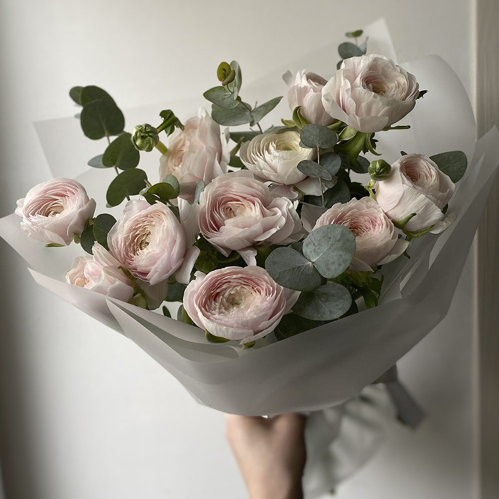 Букет-14 Нежный букет из ранункулюсов