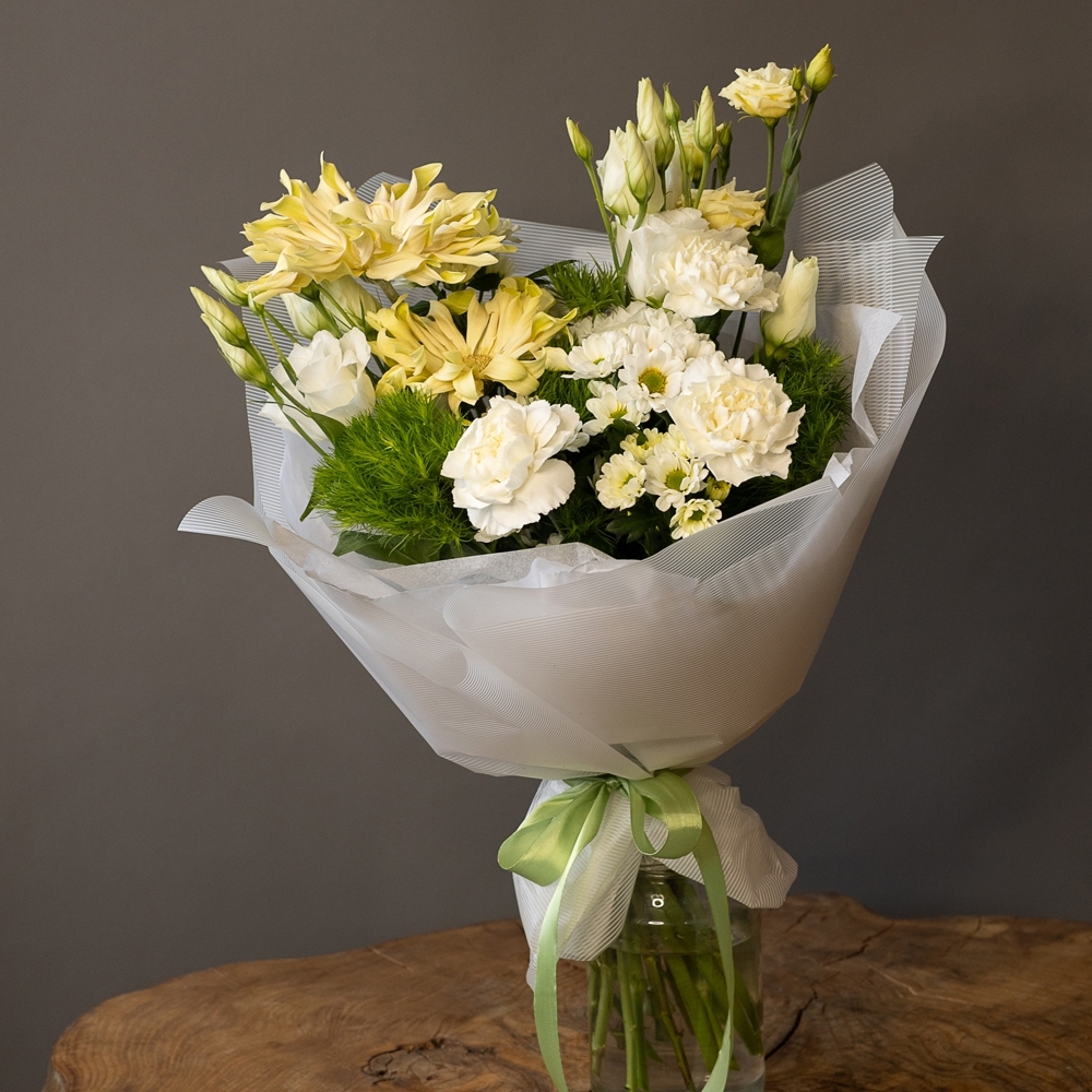 Букет - 129 Сборный букет с герберами и диантусами