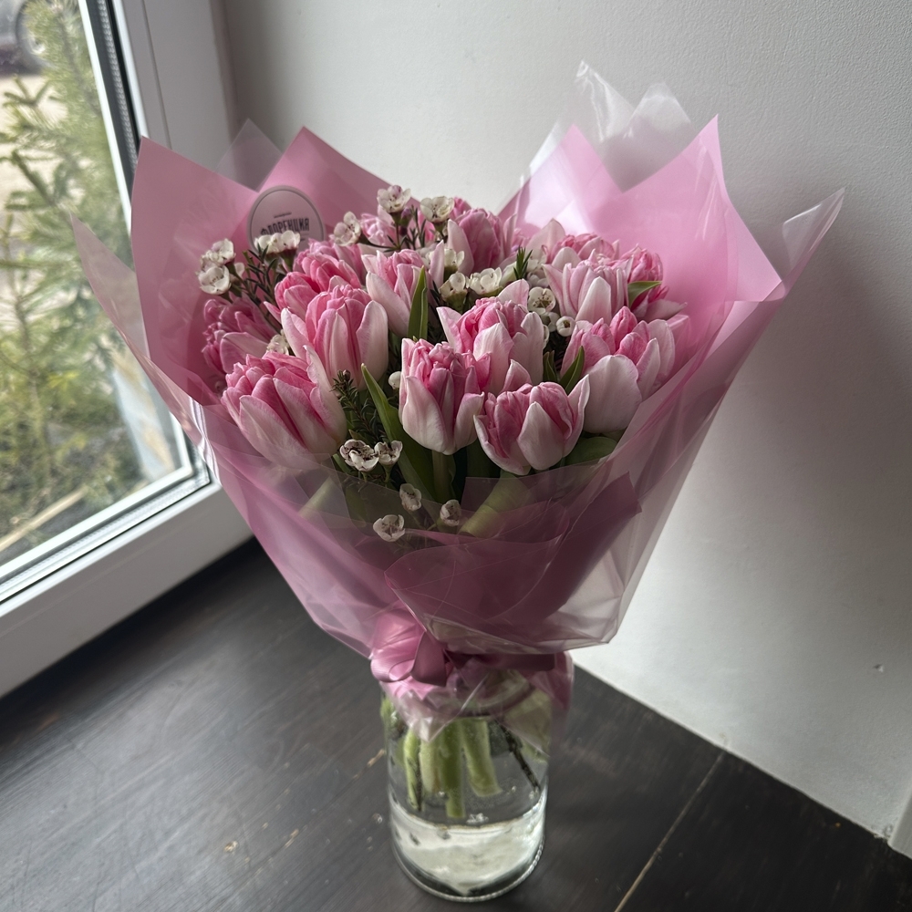 Весна #61 Нежный сборный букет с пионовидными тюльпанами